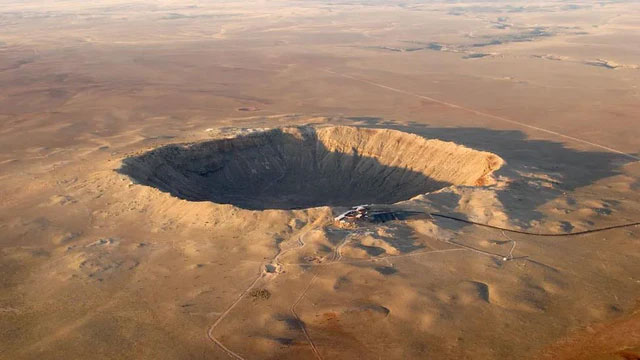 Ảnh Miệng hố va chạm Barringer Crater ở Arizona có thể là 