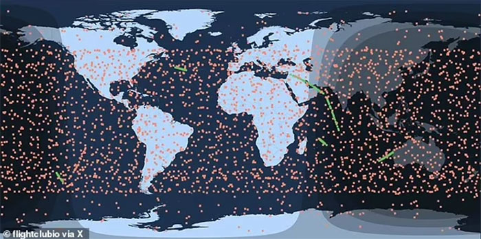 Nghiên cứu mới ước tính rằng SpaceX hiện đang đốt cháy hơn 1,3 tấn mảnh vụn vệ tinh Internet trong bầu khí quyển Trái đất mỗi giờ, tạo ra một lớp 